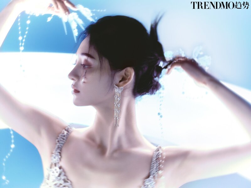Zhou Jie Qiong for TrendMo Magazine documents 3