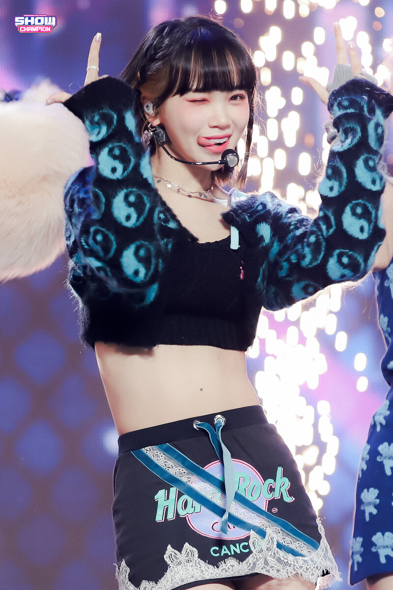 221026 LE SSERAFIM Chaewon 'ANTIFRAGILE' at Show Champion documents 6