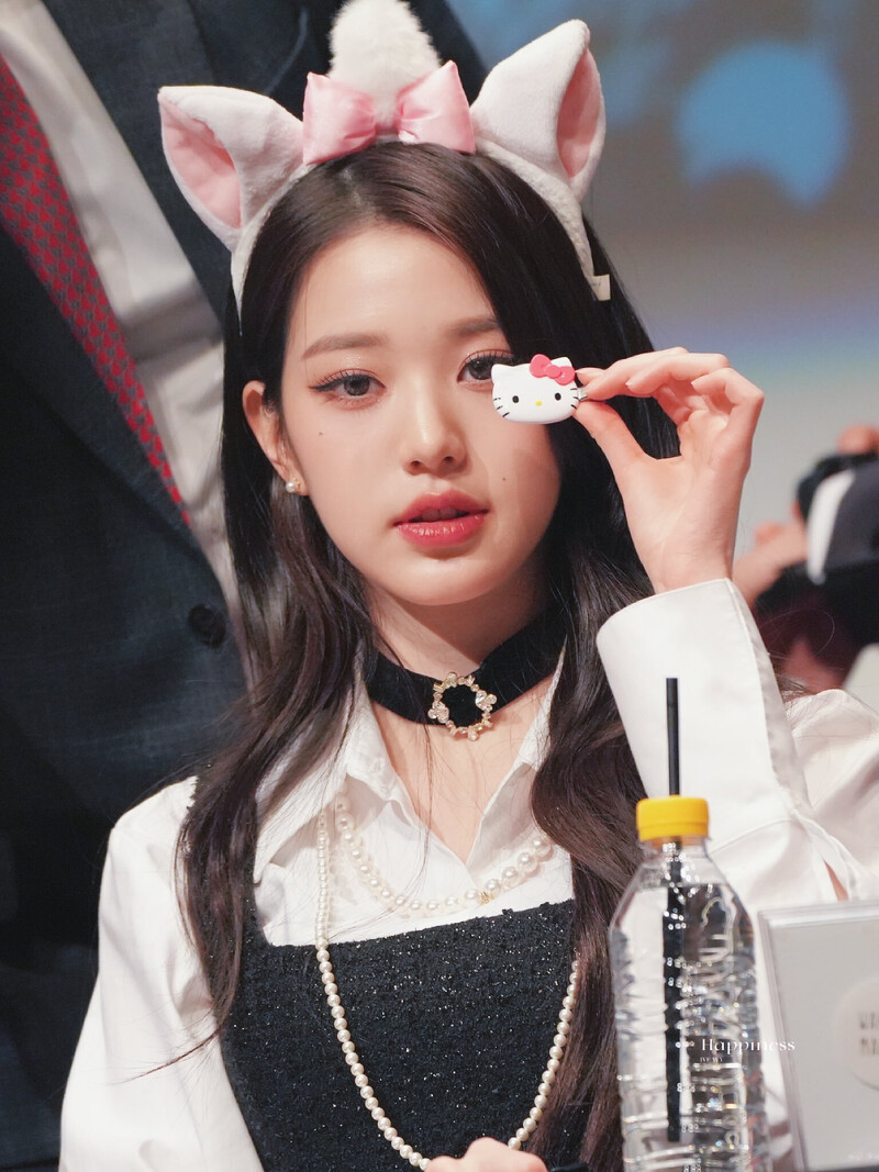 230414 IVE Wonyoung - Fansign | kpopping