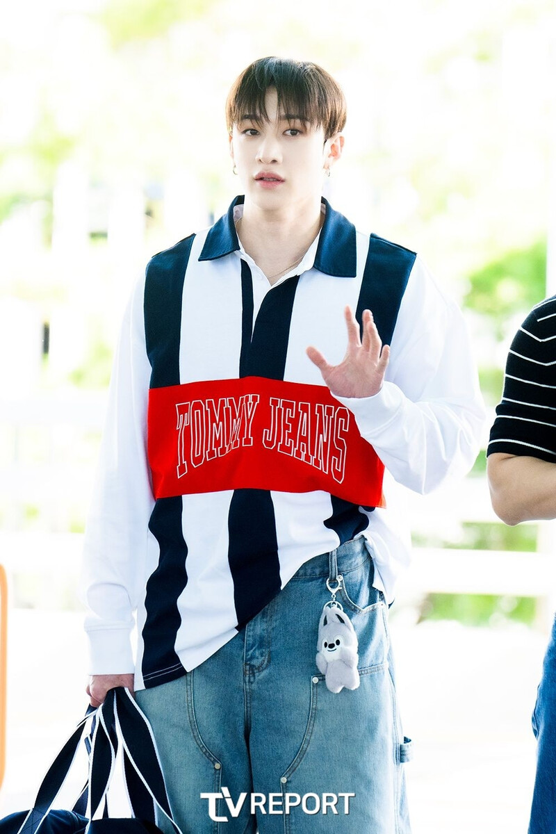 230731 BANGCHAN AT THE AIRPORT ON THE WAY TO LOLLAPALOOZA CHICAGO documents 3