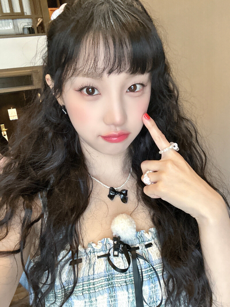 240712 - (G)I-DLE SNS Updates with YUQI - Keep Running documents 8