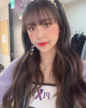 220419 PIXY Instagram Update - Lola