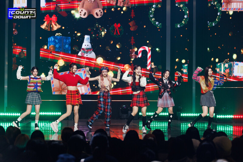 221229 NMIXX 'Funky Glitter Christmas' at M Countdown documents 6