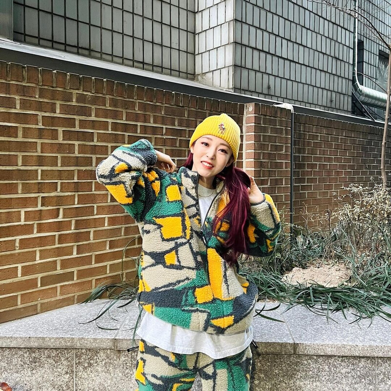 220129 Moonbyul Instagram Update documents 2