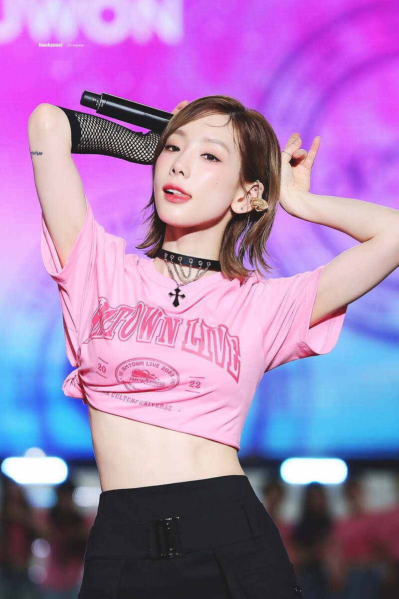 220820 Taeyeon at SMTOWN LIVE 2022: SMCU EXPRESS | kpopping