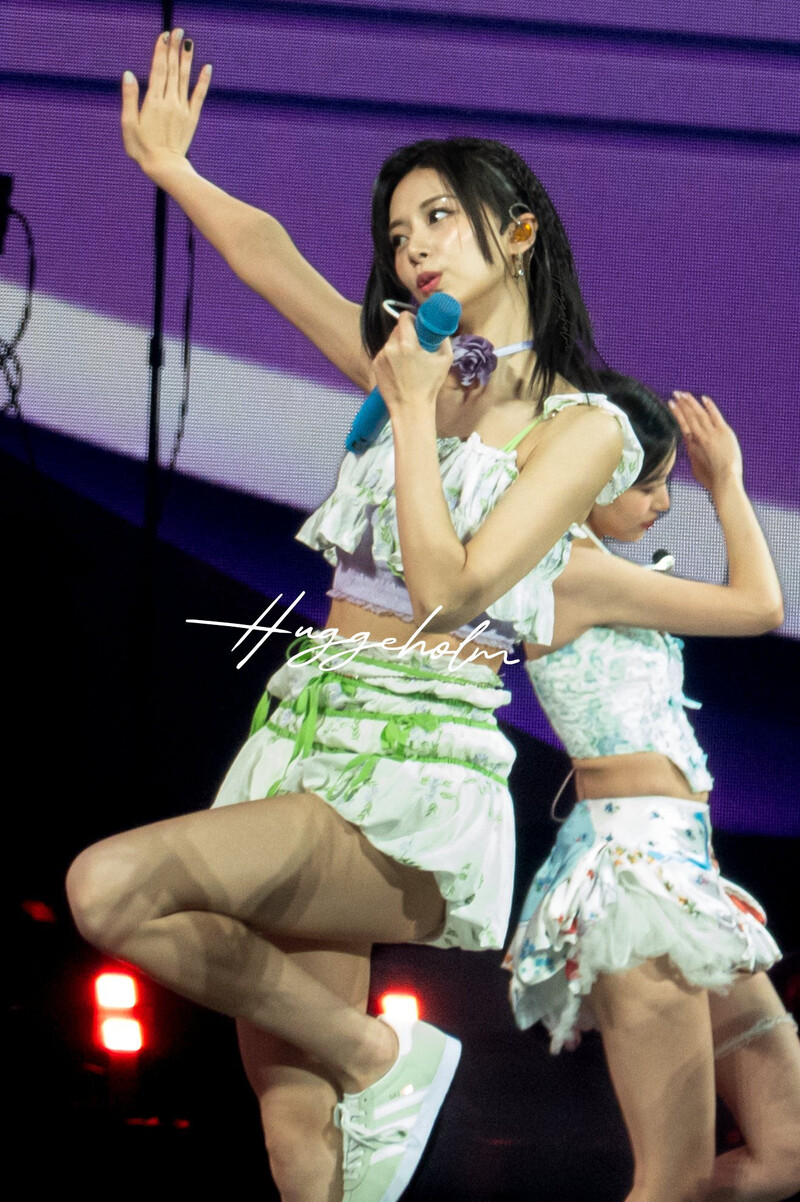 240316 TWICE Tzuyu - ‘Ready To Be’ World Tour in Las Vegas documents 5