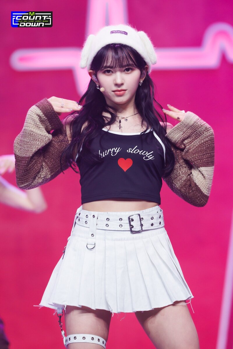 230413 Kep1er Mashiro - 'Giddy' & 'Back to the City' at M COUNTDOWN documents 2