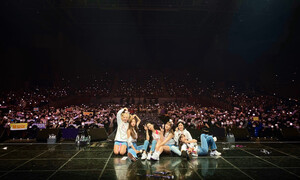 200202 APINK sns update - 'Welcome to PINK WORLD' concert Day 2