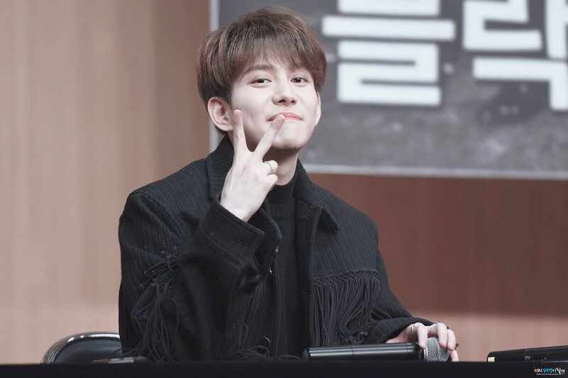 180119 Block B Kyung at Re:MONTAGE fansign documents 1