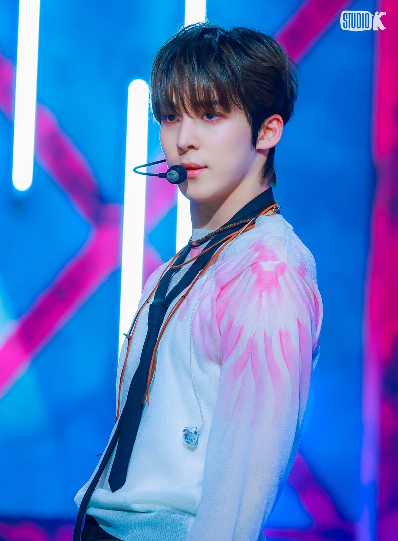 240631 ATEEZ Yunho - 'WORK' at Music Bank documents 7