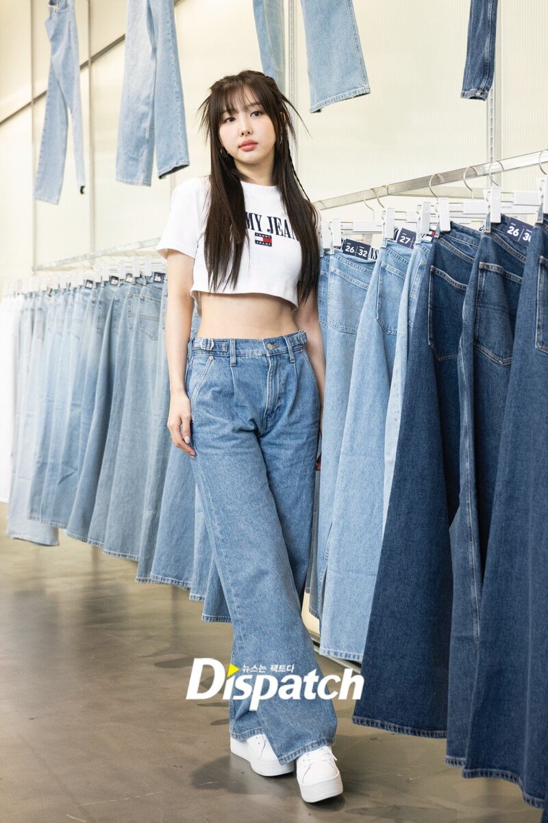 230324 TWICE Nayeon - Tommy Jeans: Denim Pop-up Store documents 15