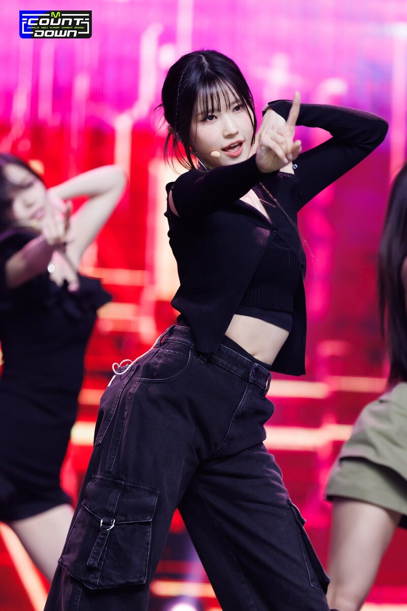 230608 fromis_9 Hayoung - '#menow' at M COUNTDOWN documents 7