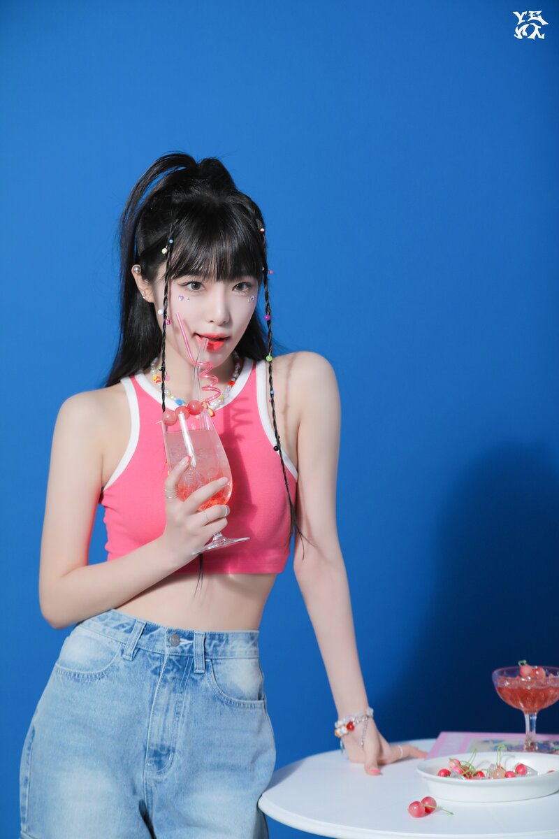 230809 Yuehua Entertainment Naver Update - YENA - lilybyred Behind The Scenes #5 documents 8