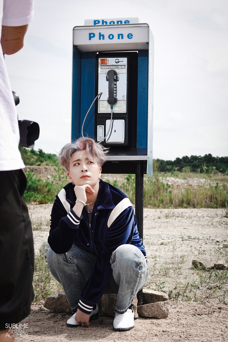 211005 Sublime Artist Naver Post - Youngjae 'Vibin' MV Making Site documents 9