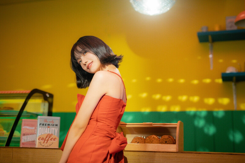 211007 Jo Yuri - 'GLASSY' MV Shoot by Melon documents 4