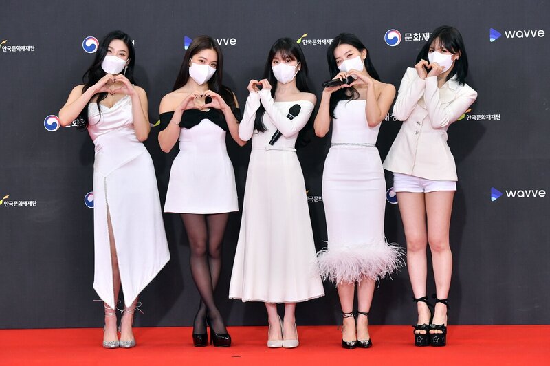 211217 Red Velvet at KBS Song Festival Red Carpet documents 2