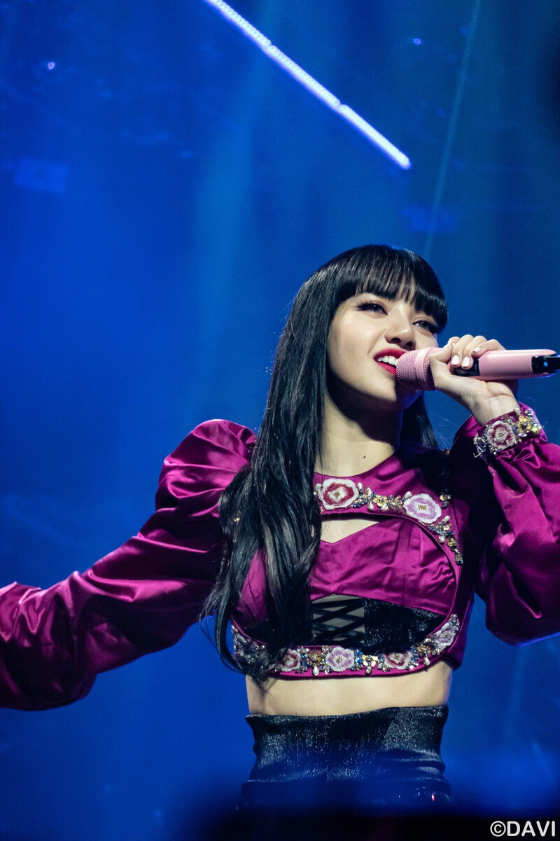 221030 BLACKPINK Lisa - 'BORN PINK' Concert in Houston Day 2 documents 9