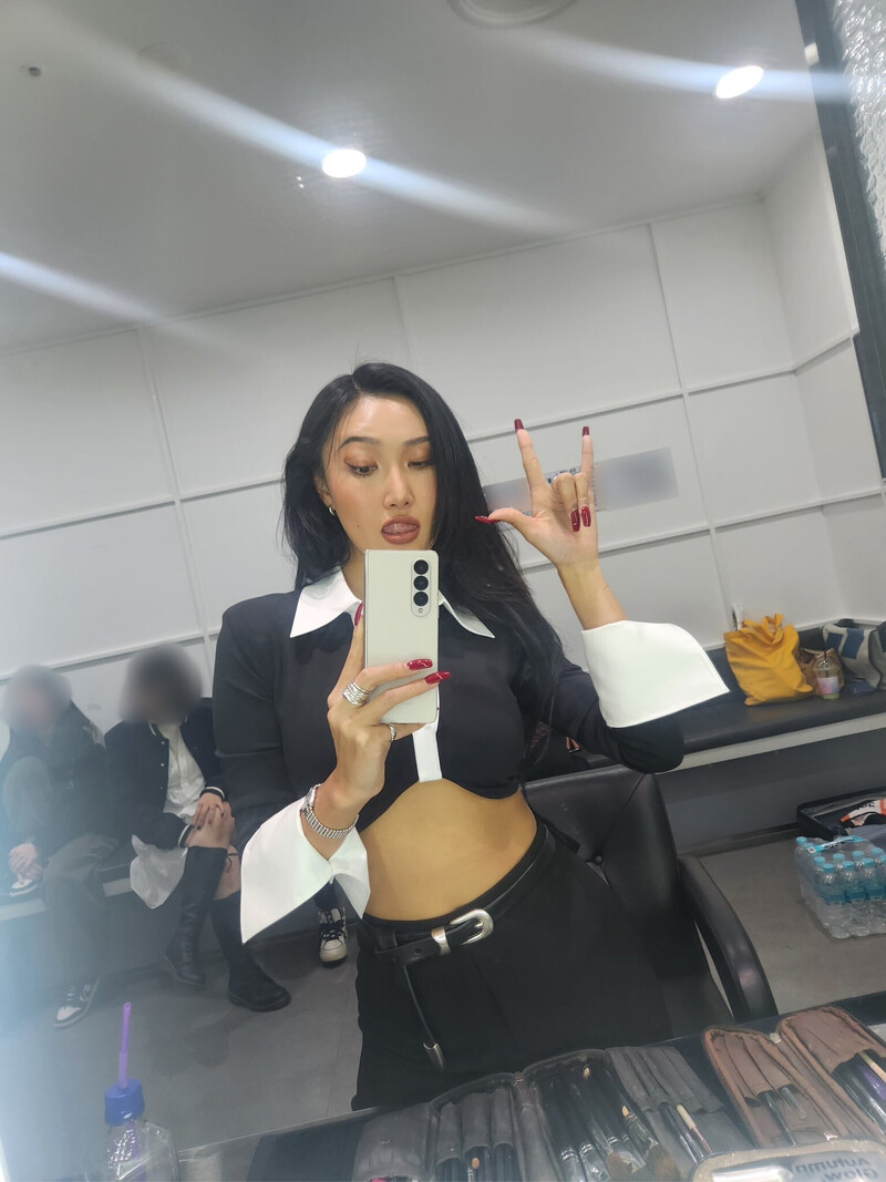 230305 Hwa Sa & MAMAMOO Instagram Update documents 9