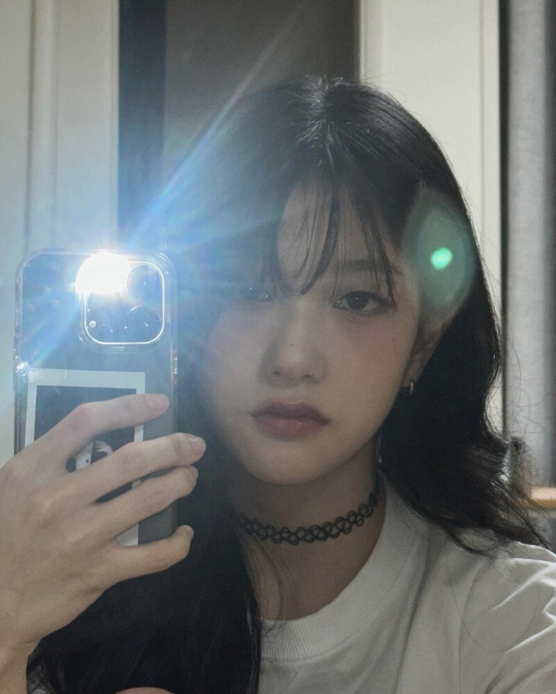 240913 fromis_9 Seoyeon Instagram Update documents 1