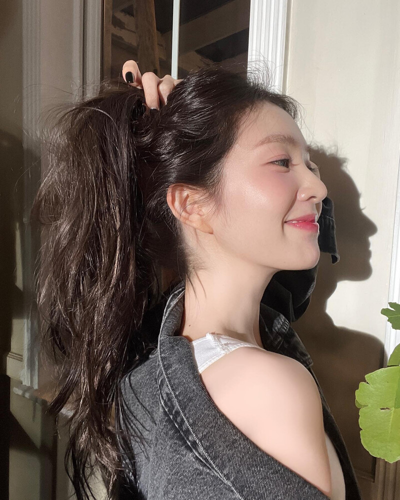 221201 Red Velvet Irene Instagram Update documents 3