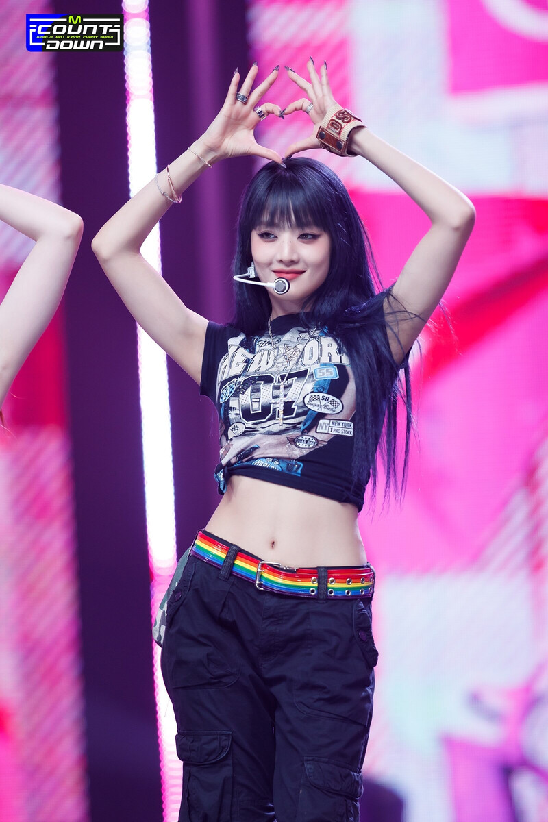 230525 (G)I-DLE Minnie - 'Queencard' at M COUNTDOWN documents 7