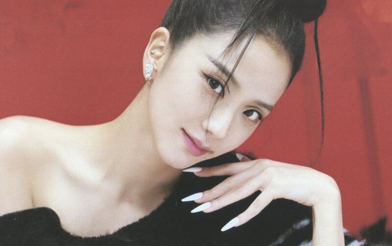 230924 (SCAN) Jisoo "ME" Photobook (SPECIAL EDITION) documents 5