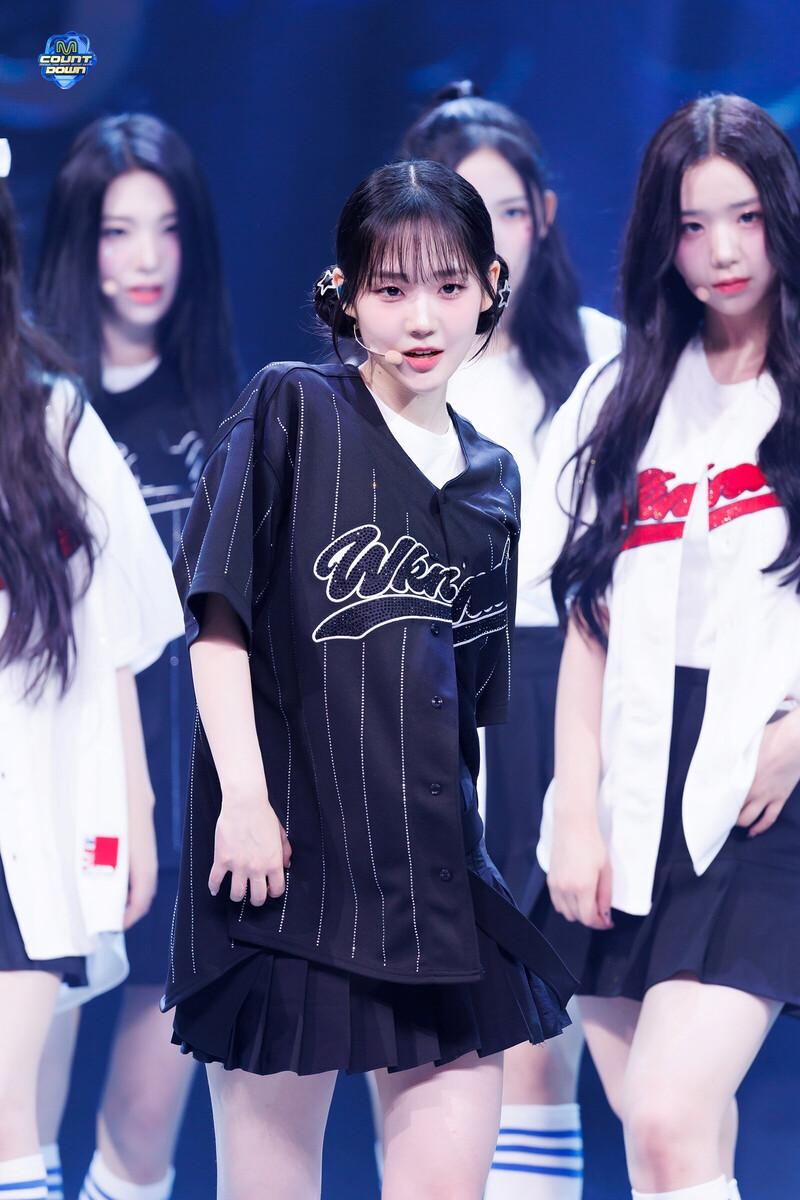 240523 tripleS Seoyeon - 'Girls Never Die' at M COUNTDOWN documents 4