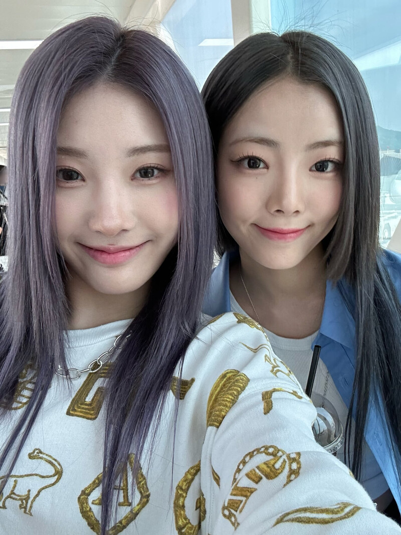 230519 PURPLE KISS Twitter Update - Chaein and Goeun documents 1