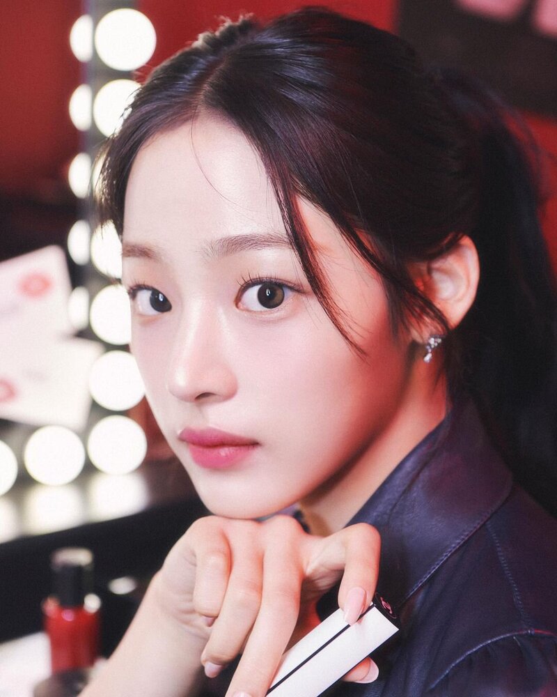 Minji at CHANEL Nuit Blanche at Seoul documents 3