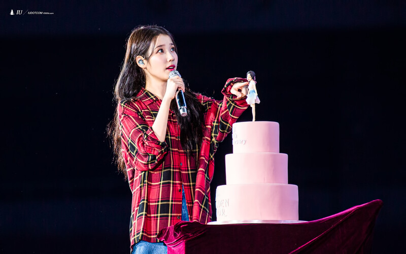 220918 IU - 'The Golden Hour' Concert documents 1