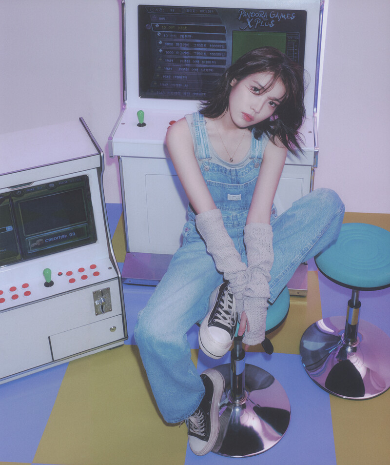 IU - 7th Official Fanclub Kit "UAENA" (Scans) documents 3