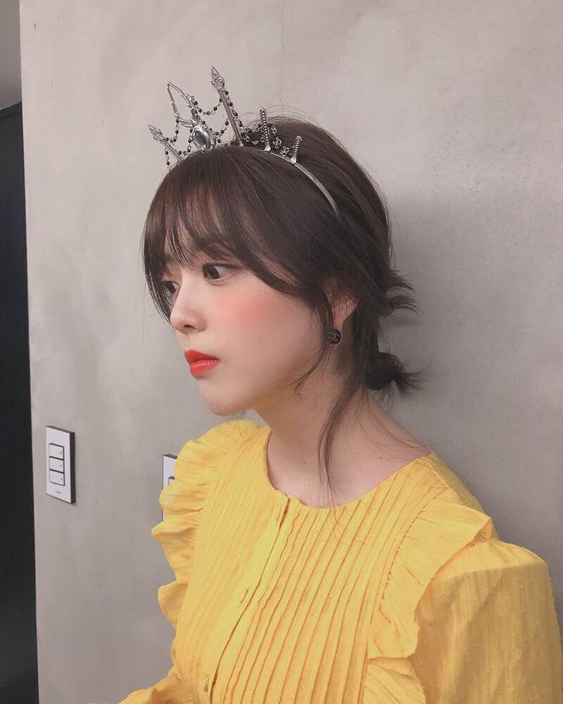 200608 Suyeon Instagram update documents 1