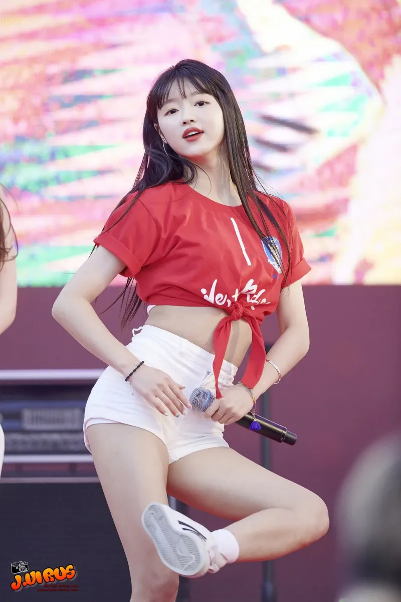 YooA284.jpg