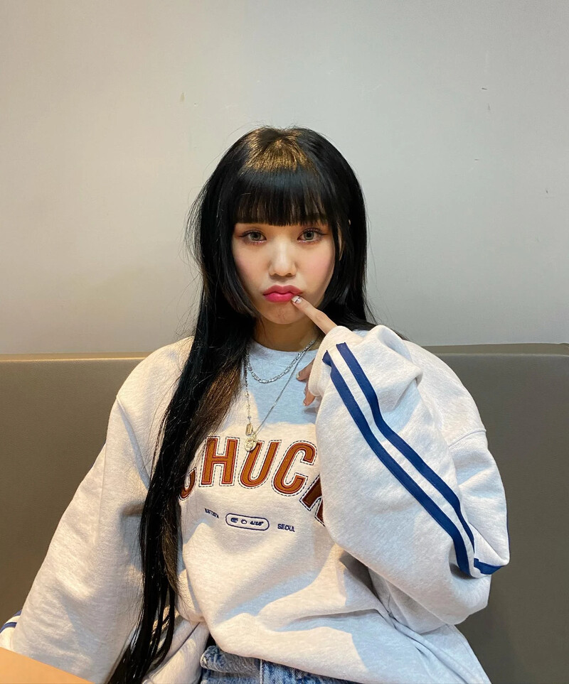 210519 OH MY GIRL Mimi Instagram Update documents 5