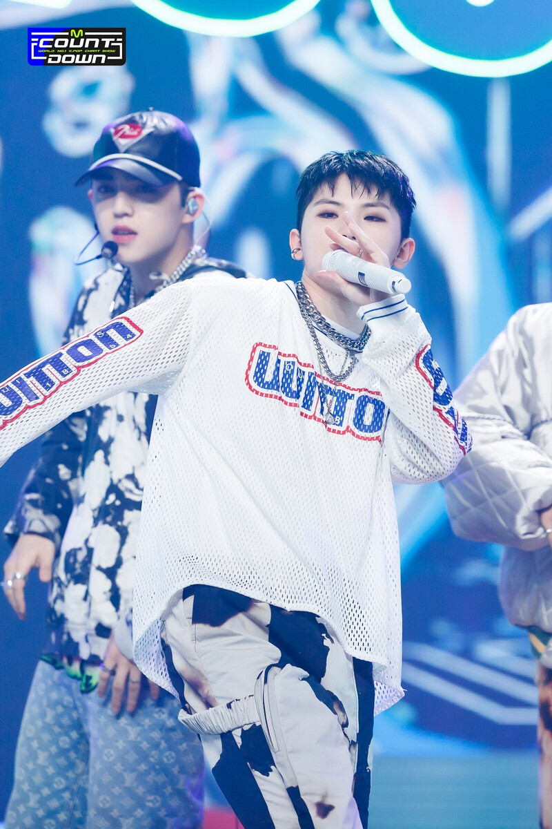 220721 SVT Leaders 'CHEERS' on MCountdown Still Cuts | NAVER - Woozi documents 3