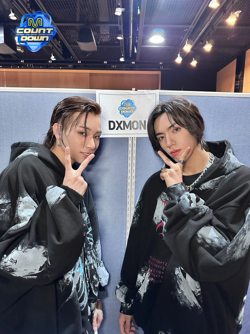 240118 M COUNTDOWN Twitter Update -DXMON documents 4