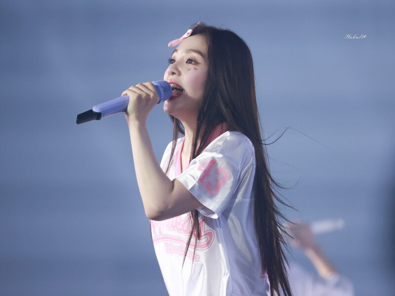 240803 Red Velvet Irene - Fan-Con Tour 'Happiness : My Dear, ReVe1uv' in Seoul Day 2 documents 4