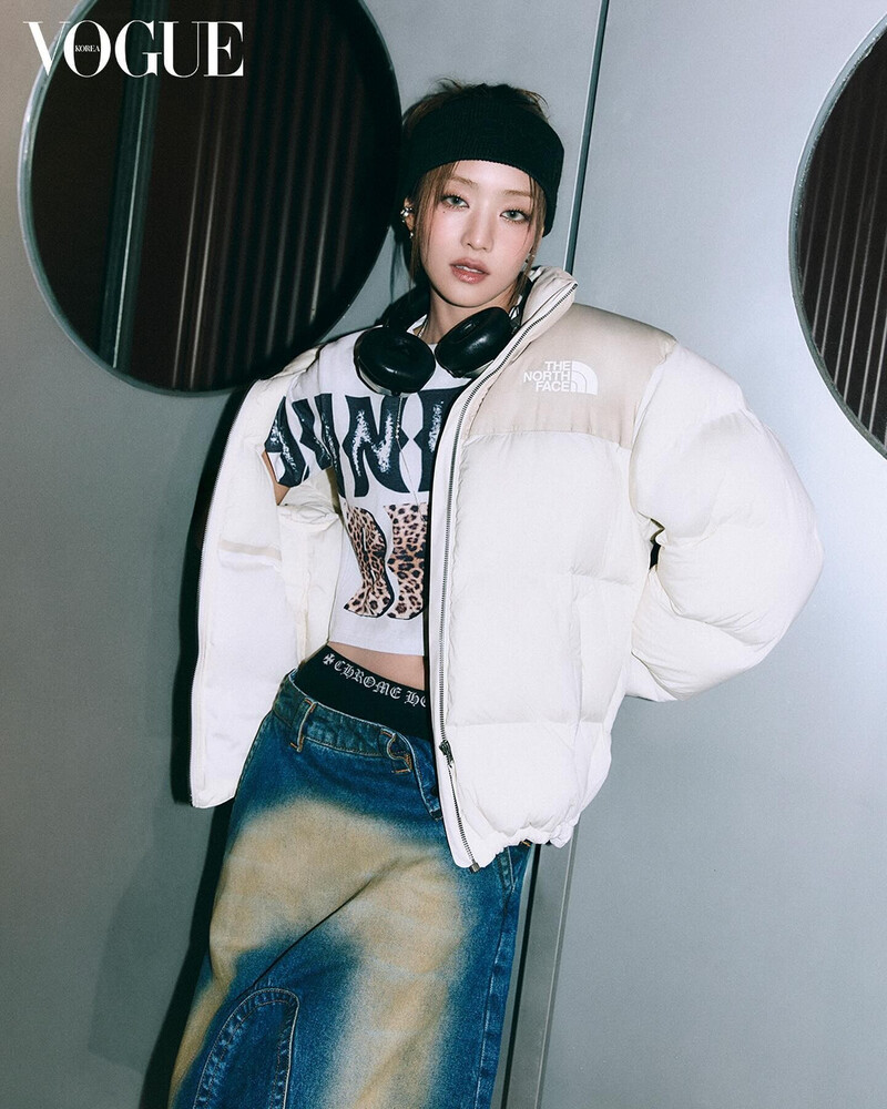 MINNIE x The North Face for Vogue Korea documents 4