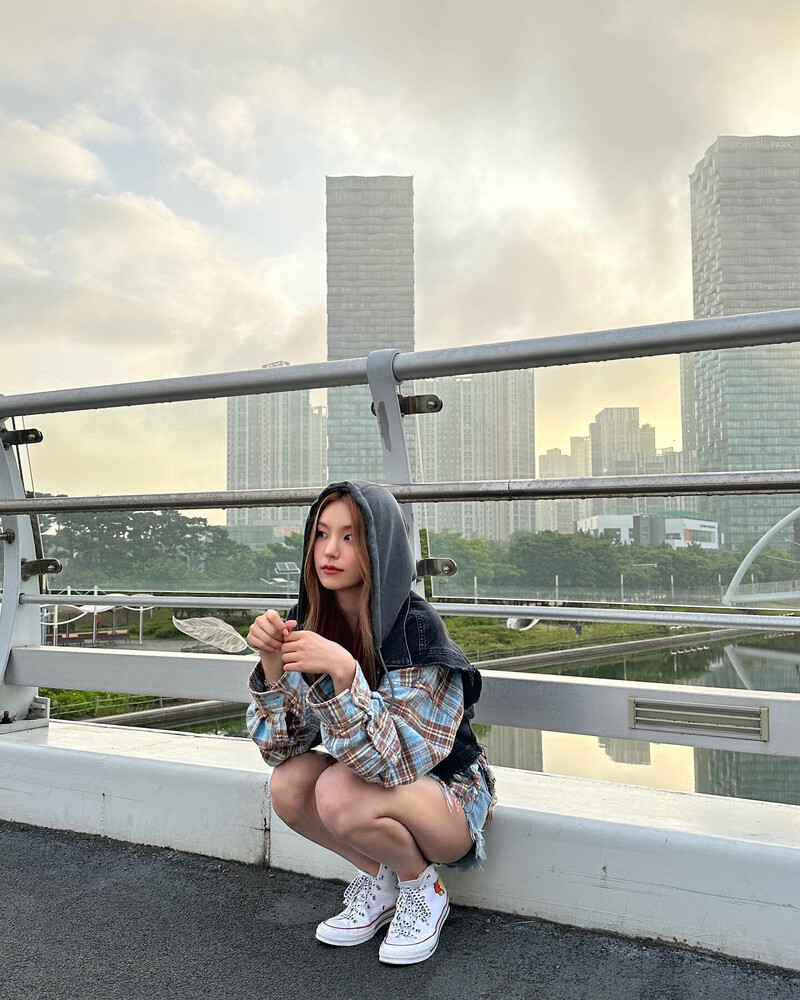 230802 - ITZY Yeji Instagram Update documents 2