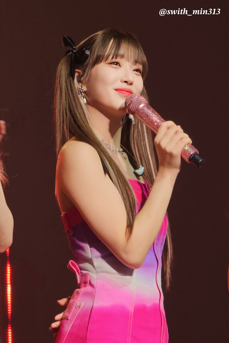 230924 STAYC Sumin - 1st World Tour 'TEENFRESH' in Seoul Day 2 documents 2