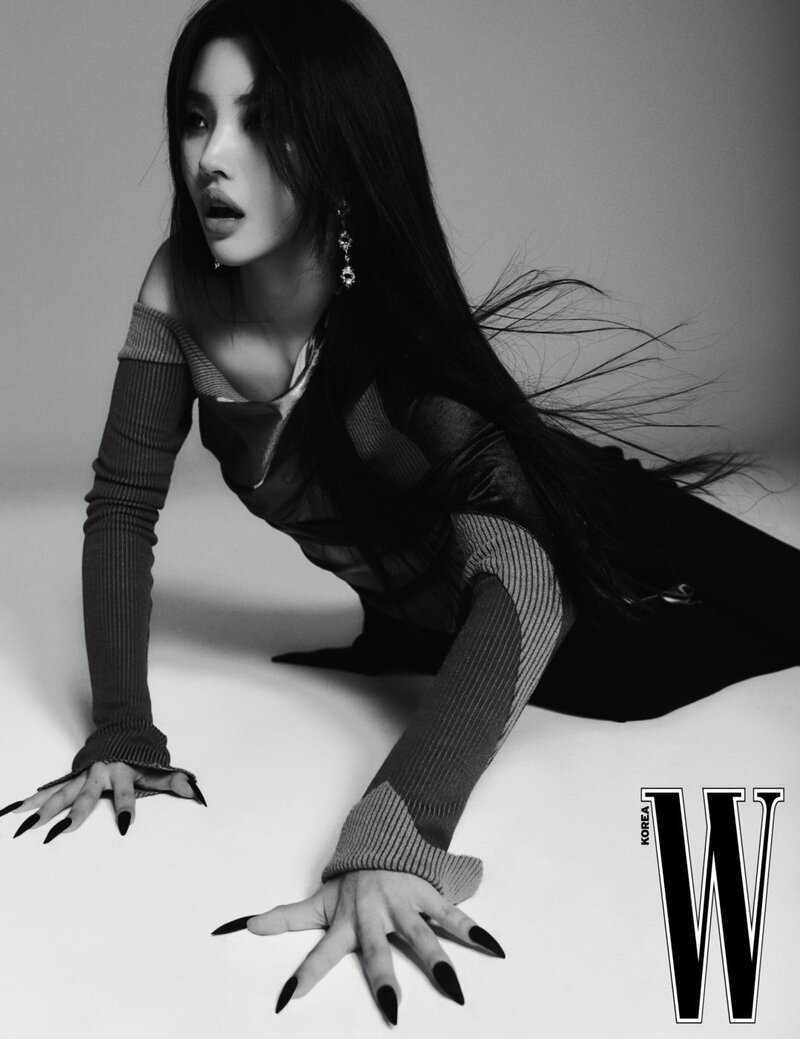 (G)I-DLE for W Korea April 2022 Issue documents 2