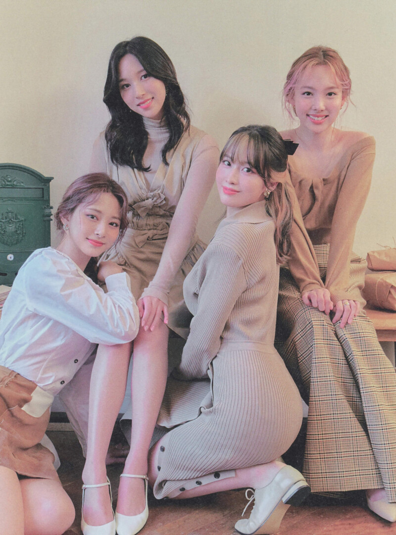 TWICE Season's Greetings 2022 "Letters To You" (Scans) documents 5