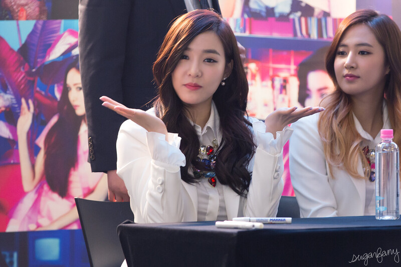 140314 Girls' Generation Tiffany at Mr. Mr. fansign documents 11