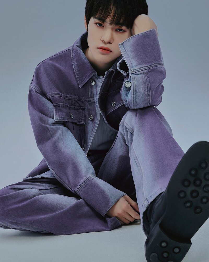 NCT Renjun and Chenle for Knight magazine April 2023 issue documents 19