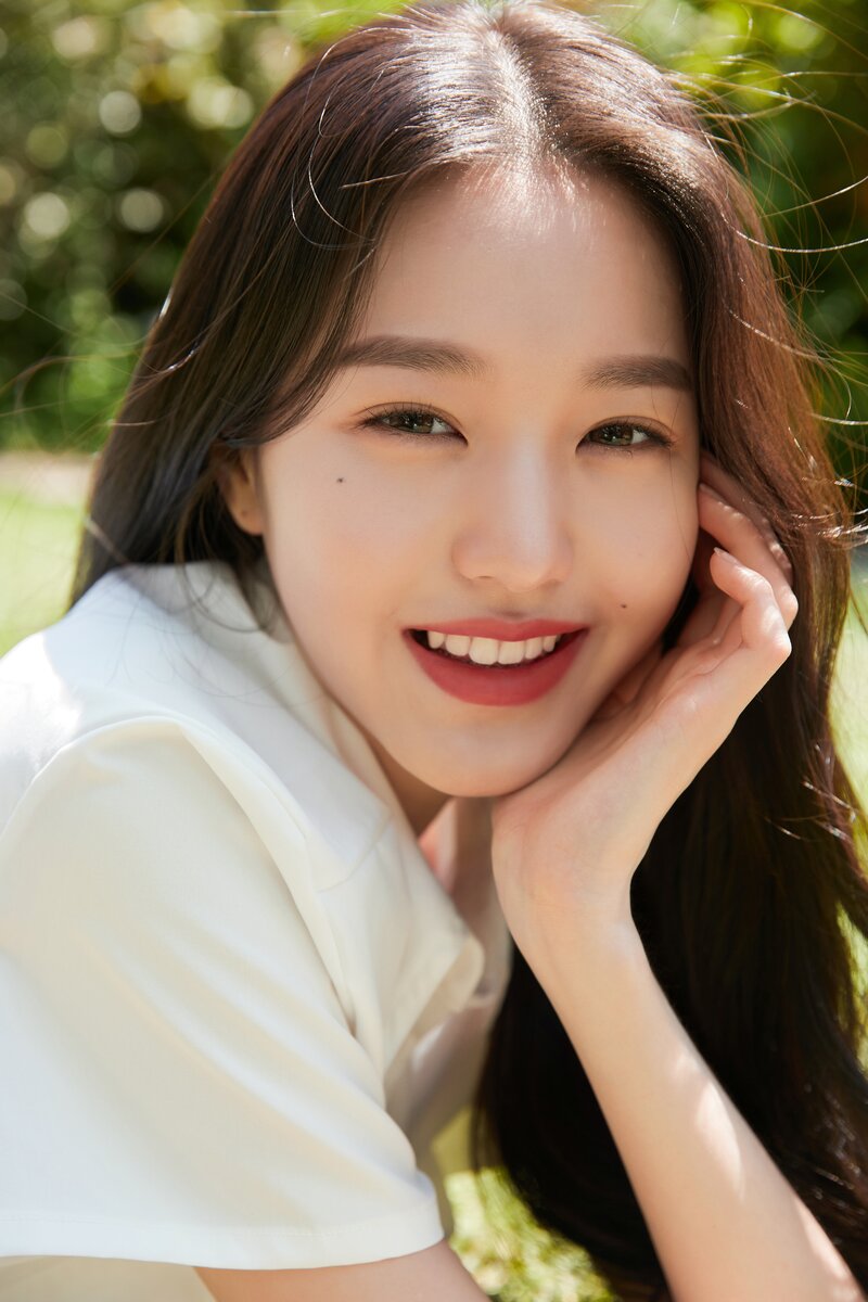 Wonyoung for Innisfree 'Airy Matte Tint' documents 4