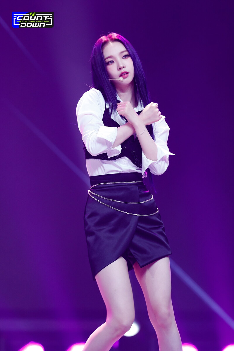 220714 aespa - 'Illusion' at M Countdown documents 25