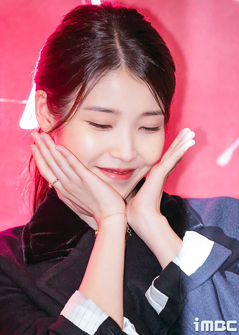 221116 IU - J.Estina Pop-up Store Event documents 25