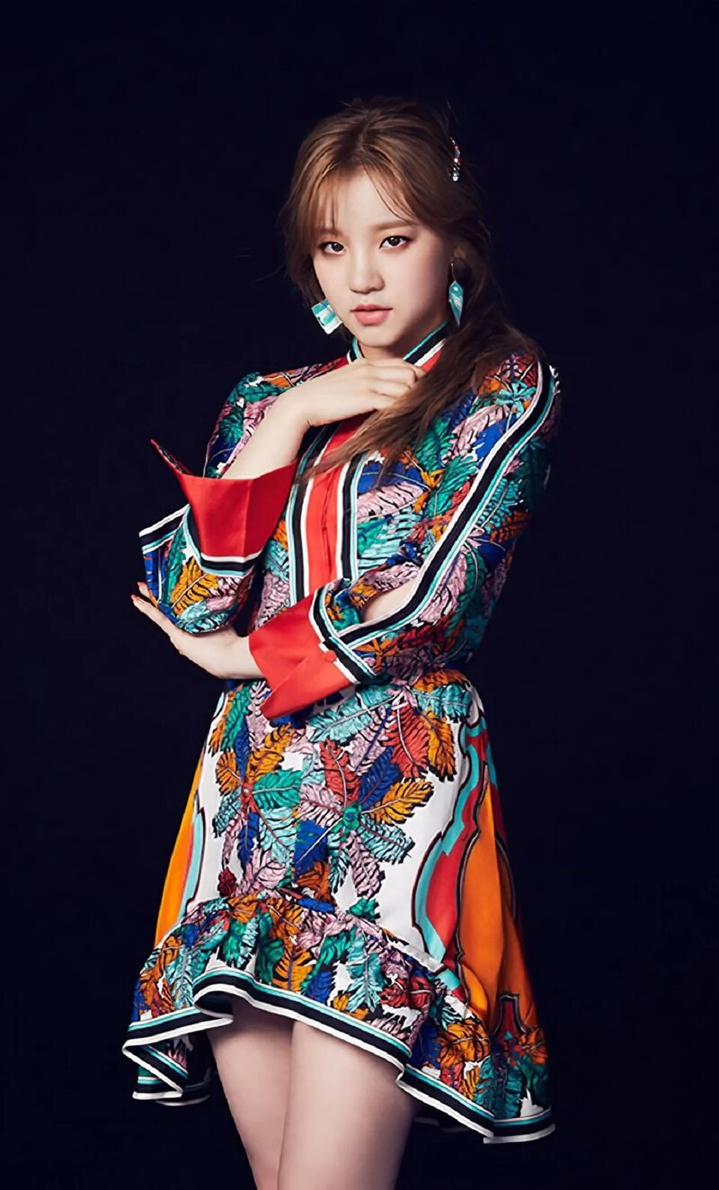 (G)I-DLE_Yuqi_Latata_Japanese_ver._concept_photo.png