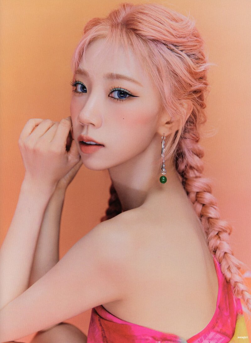 WJSN Special Single Album 'Sequence' [SCANS] documents 12
