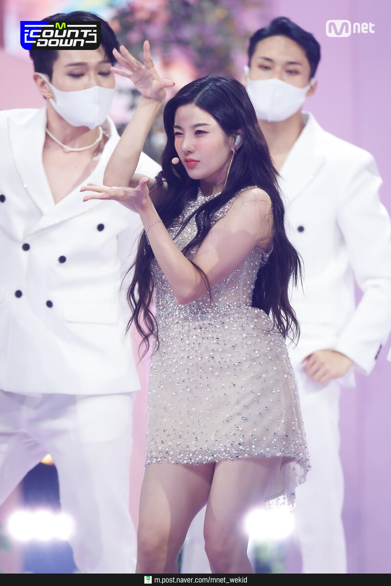 210826 Kwon Eunbi - 'Door' at M Countdown documents 23